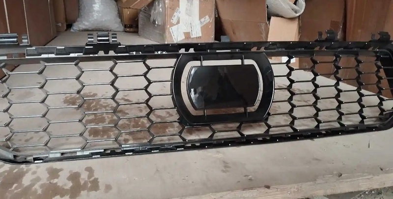 Нижняя решётка BMW G30